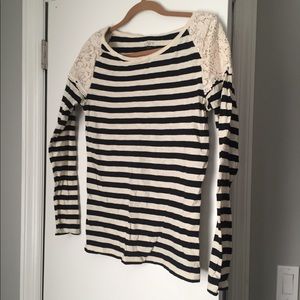 EUC Loft long sleeve lace detail tee